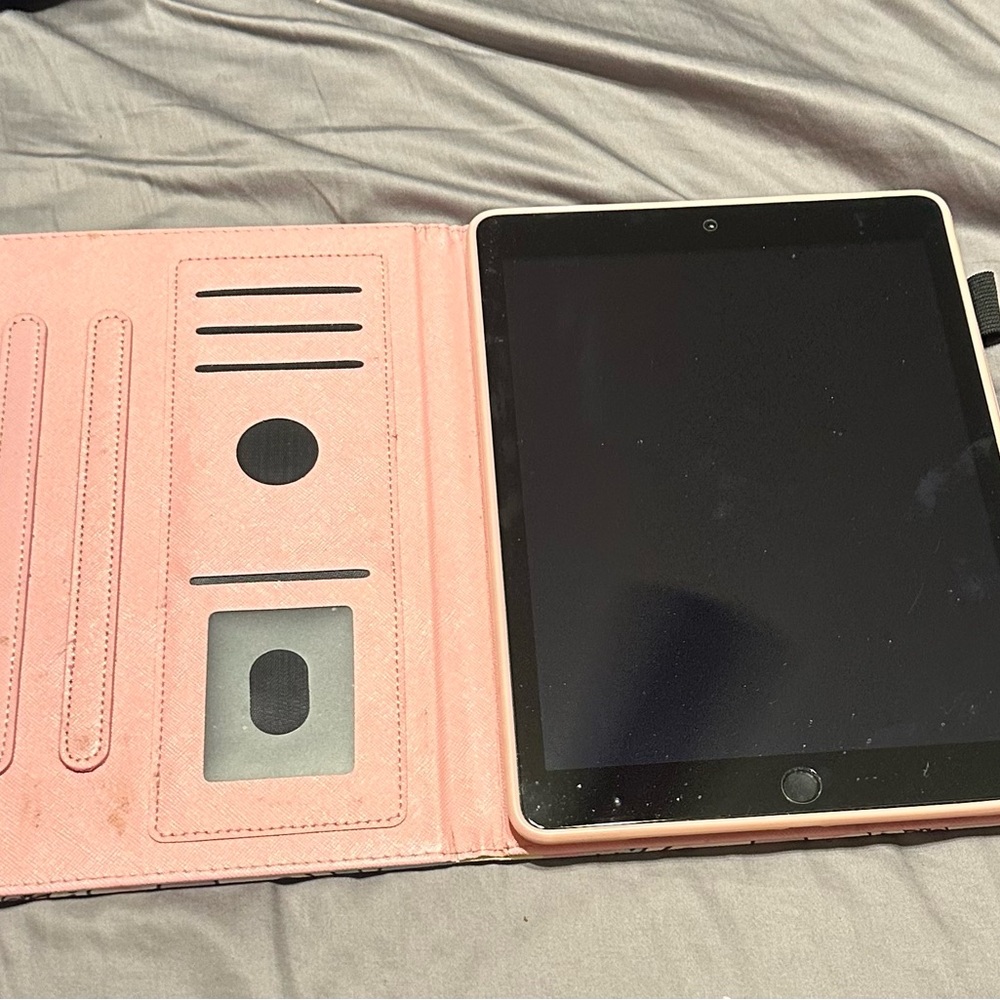 Apple Ipad 5th generation